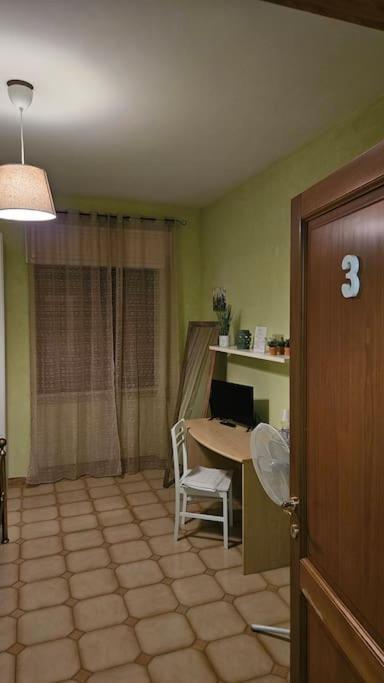 Adri'S House Hotell Monterotondo  Eksteriør bilde